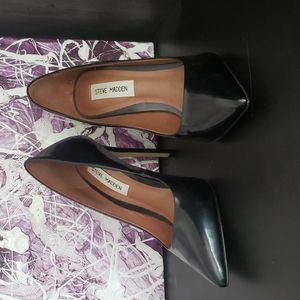 Classic pointed toe black heels